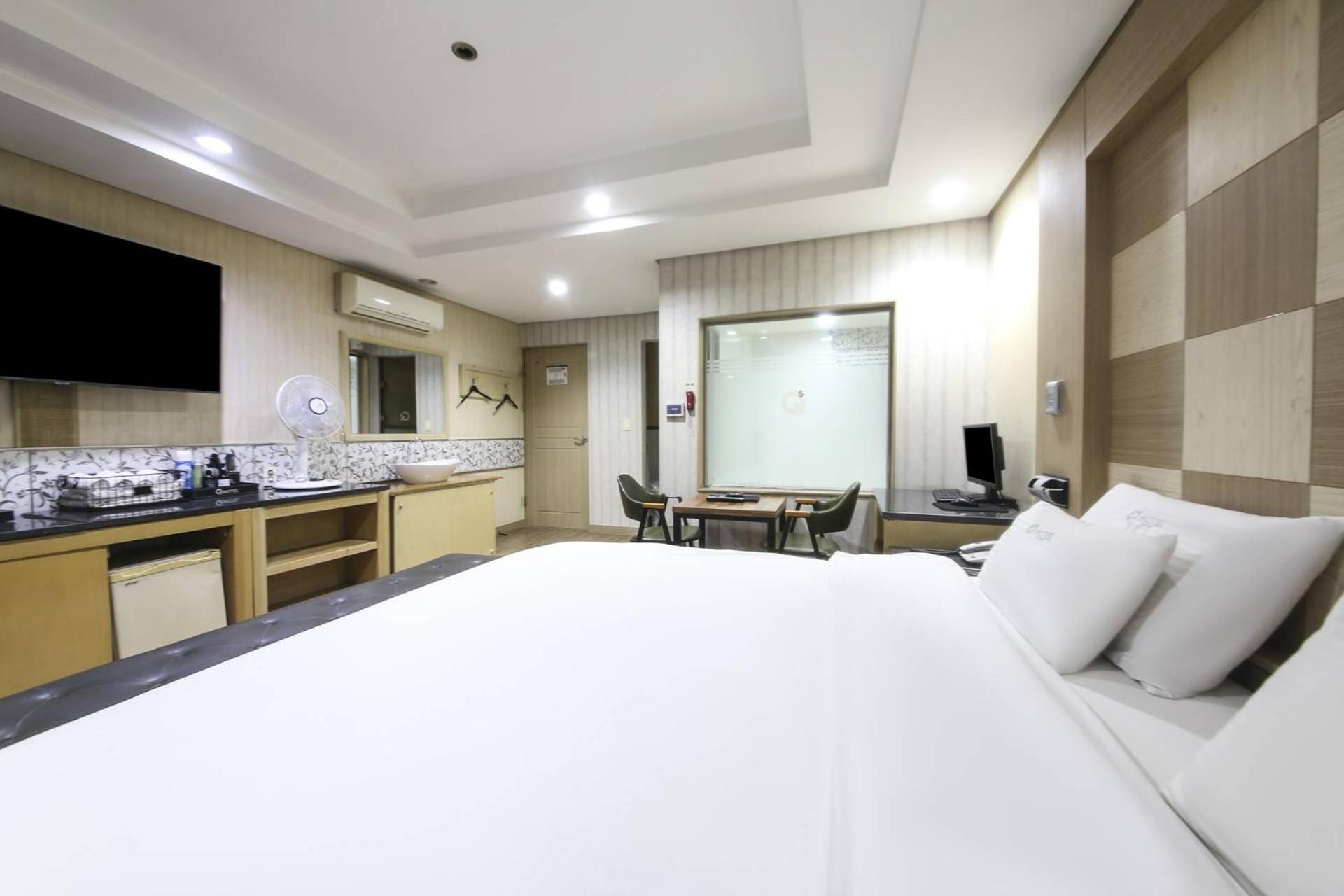 Q5 Hotel Busan Songdo Exterior foto